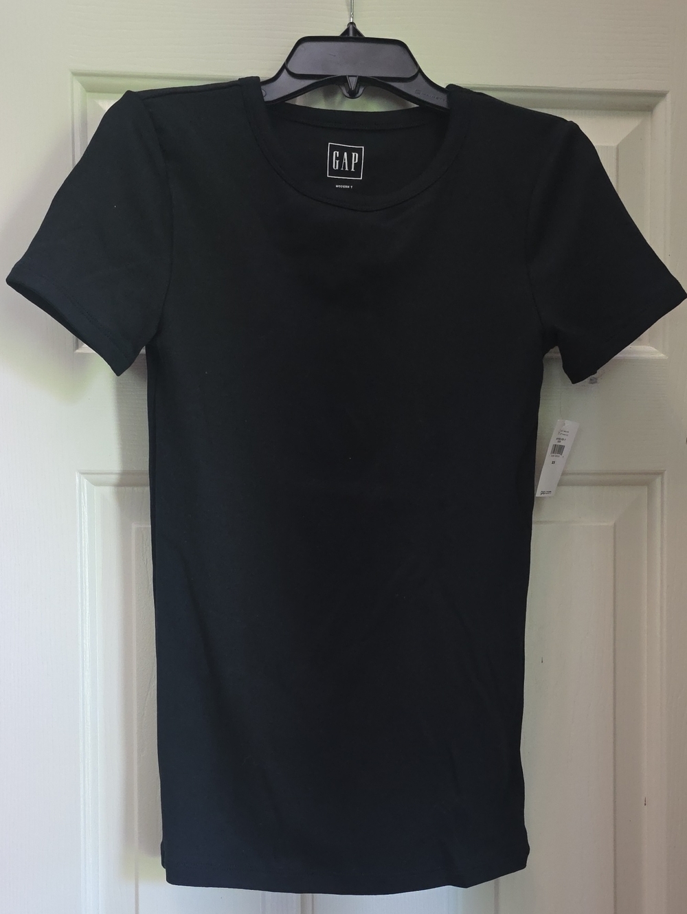 GAP Black Short Sleeve Crewneck Tee